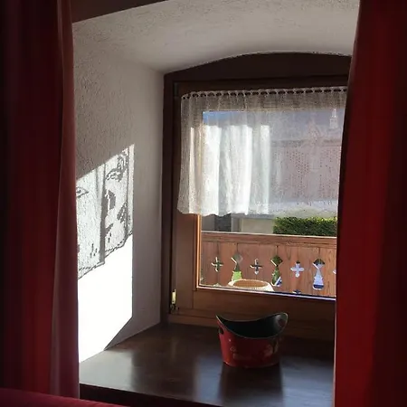 Lo Ponton Apartment Introd