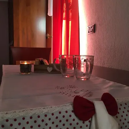 Lo Ponton Apartment Introd