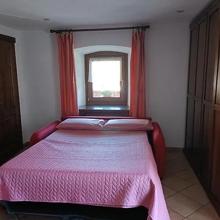 Lo Ponton Apartment Introd
