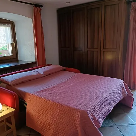 Lo Ponton アパート *